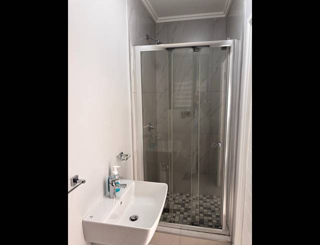 2 BEDROOM APARTMENT FOR SALE IN UMHLANGA RIDGE